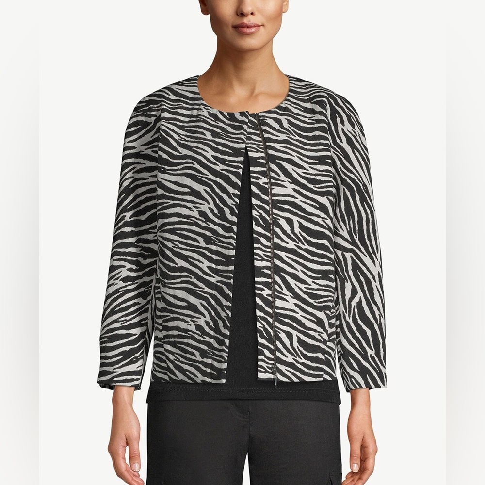 Chico’s Blazer 1 zebra zip front jacquard 8/10 black off-white M